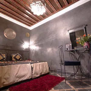 4* Riad Mille Et Nuits